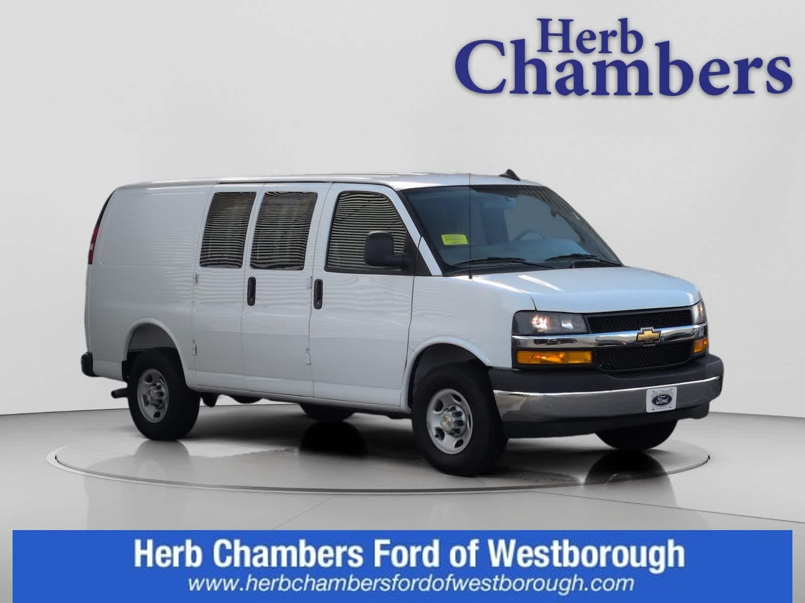 2025 Chevrolet Express Cargo Work Van's photo