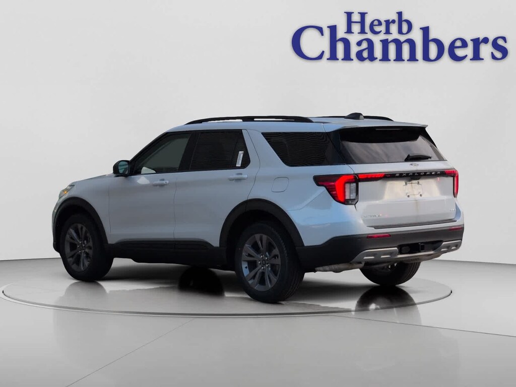 New 2026 Ford Explorer Active w/100A Pkg SUV