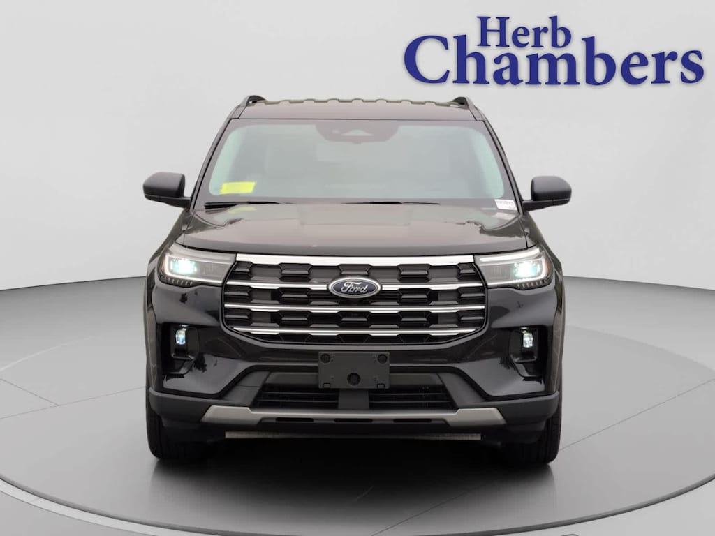 New 2026 Ford Explorer Active w/200A Pkg SUV
