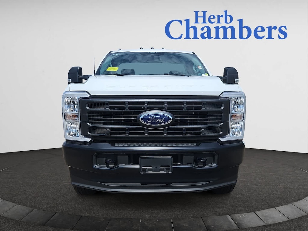 New 2025 Ford Super Duty F-350 SRW XL 4WD Reg Cab 8 Box Truck Regular Cab