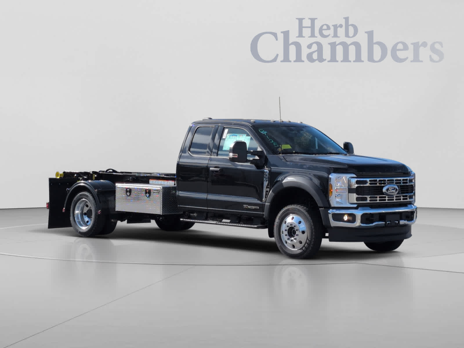  Ford Super Duty F-550 DRW