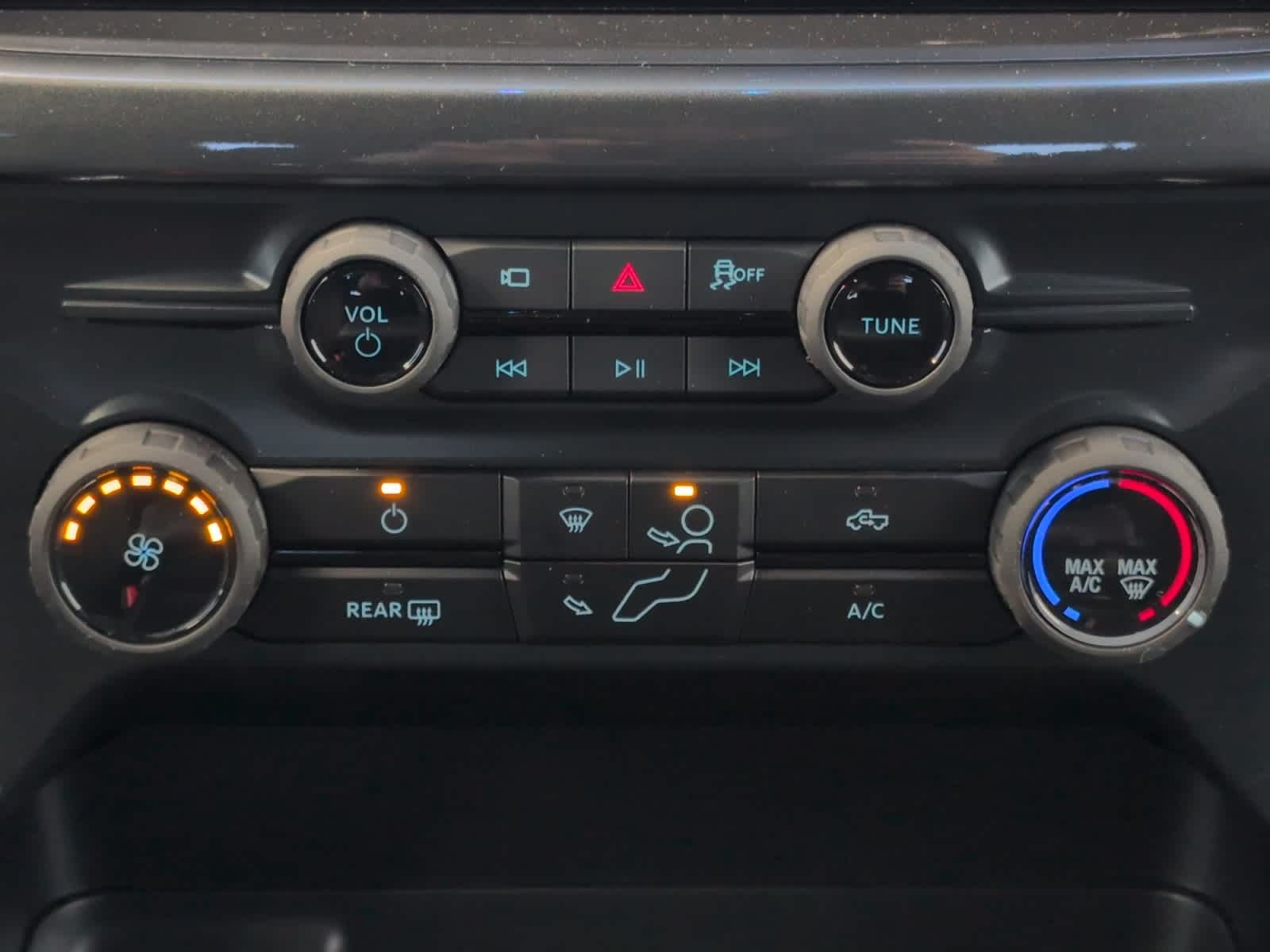 new 2025 Ford F-150 car, priced at $51,754