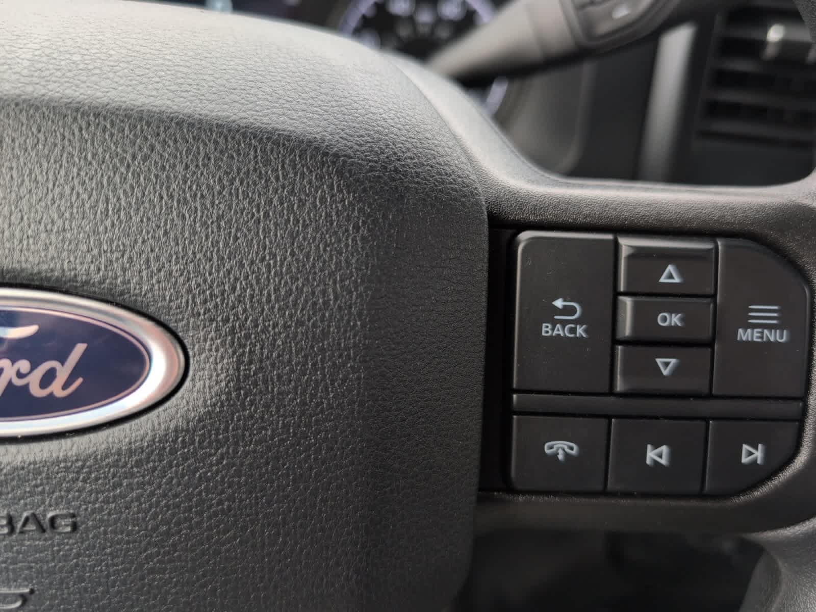 2025 Ford F-350 Super Duty Chassis Cab XL - Photo 17