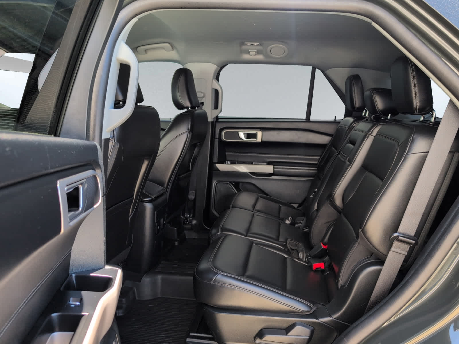 used 2023 Ford Explorer car, priced at $33,197