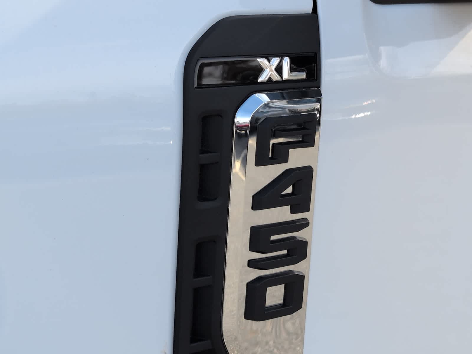2026 Ford F-450 Super Duty Chassis Cab XL - Photo 14