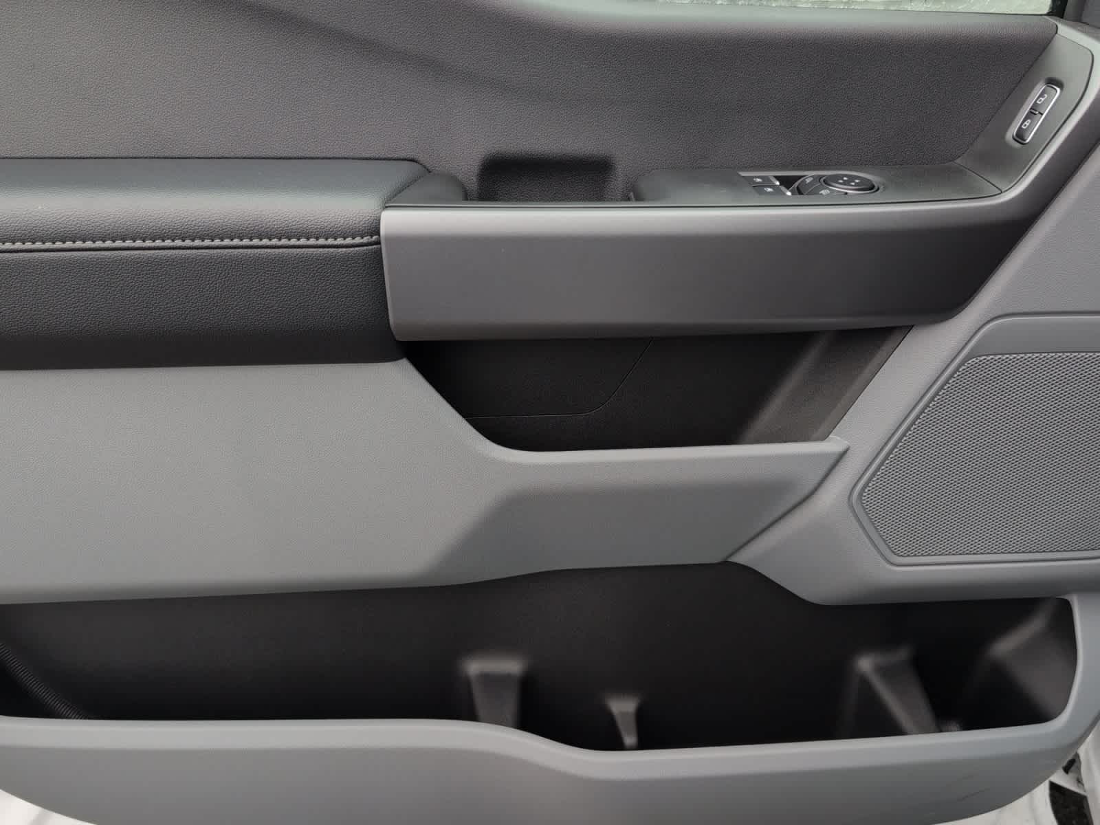 new 2025 Ford Super Duty F-350 SRW car, priced at $55,205