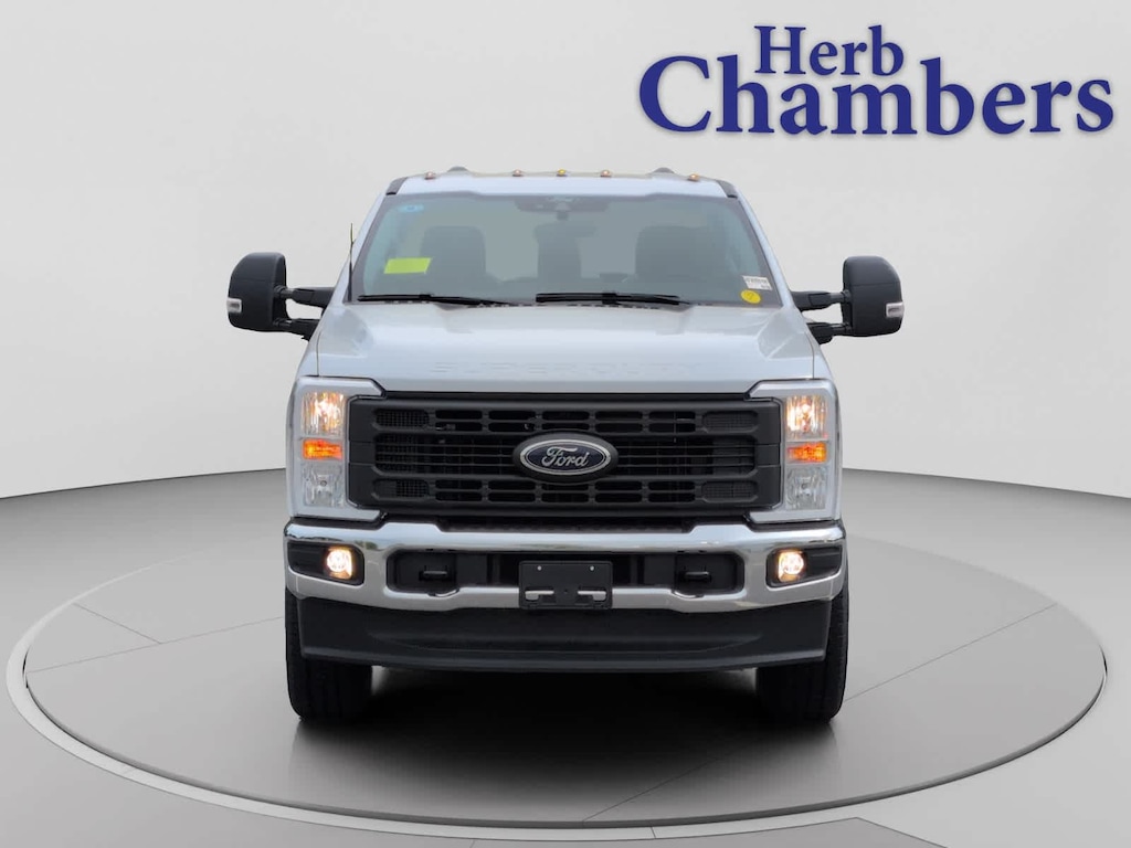 New 2026 Ford Super Duty F-350 SRW Pickup XL 4WD Reg Cab 8 Box Truck Regular Cab