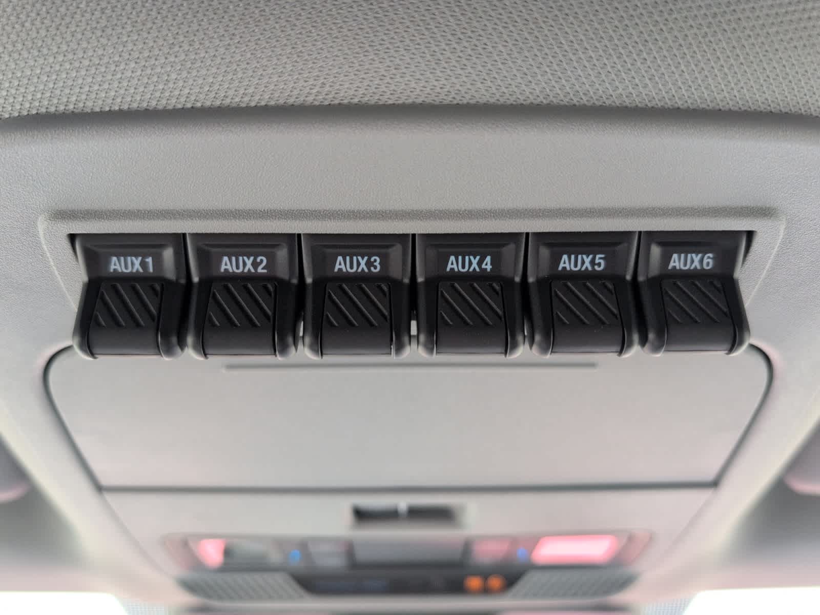 2025 Ford F-350 Super Duty Chassis Cab XL - Photo 21