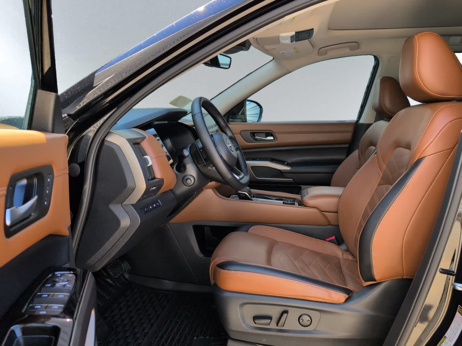 used 2025 Nissan Pathfinder car, priced at $43,497