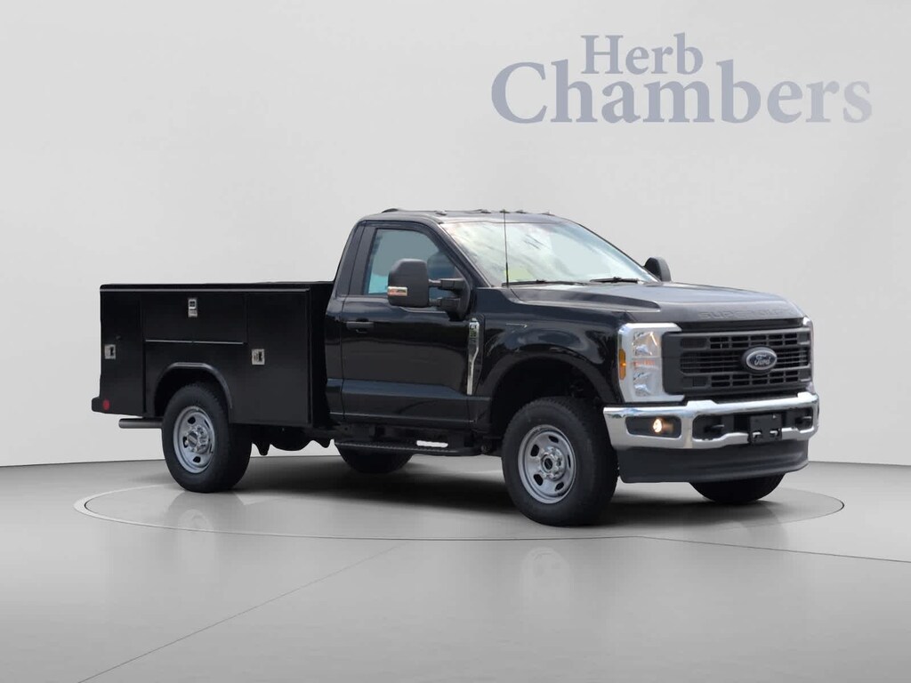 New 2026 Ford Super Duty F-350 SRW Pickup XL 4WD Reg Cab 8 Box Truck Regular Cab