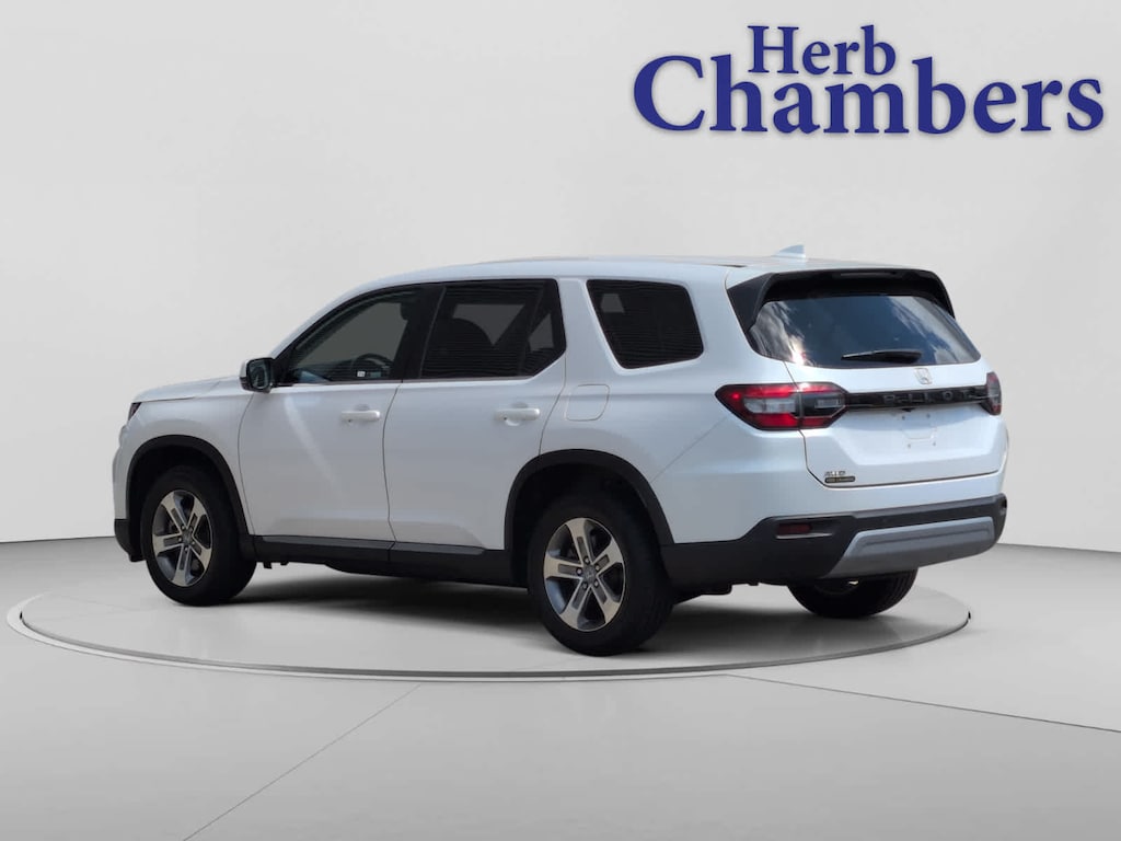 Used 2023 Honda Pilot EX-L 7 Passenger SUV