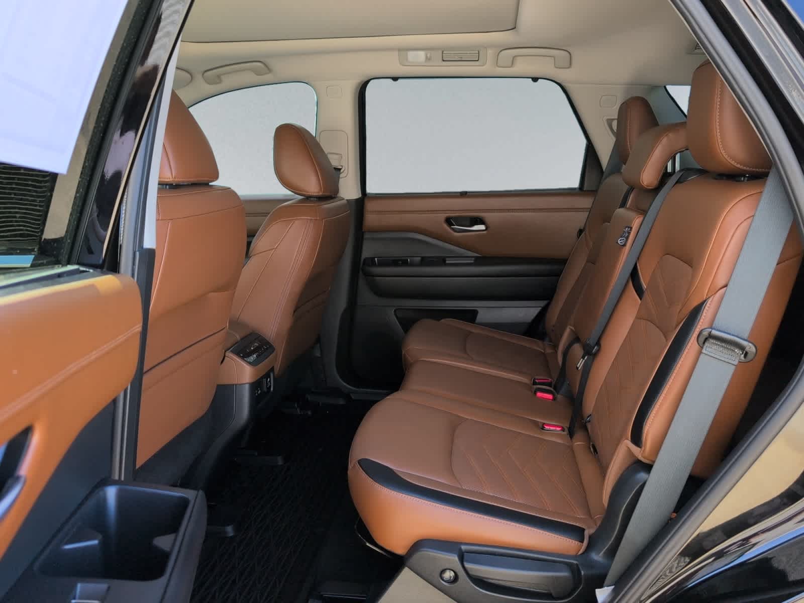 used 2025 Nissan Pathfinder car, priced at $43,497