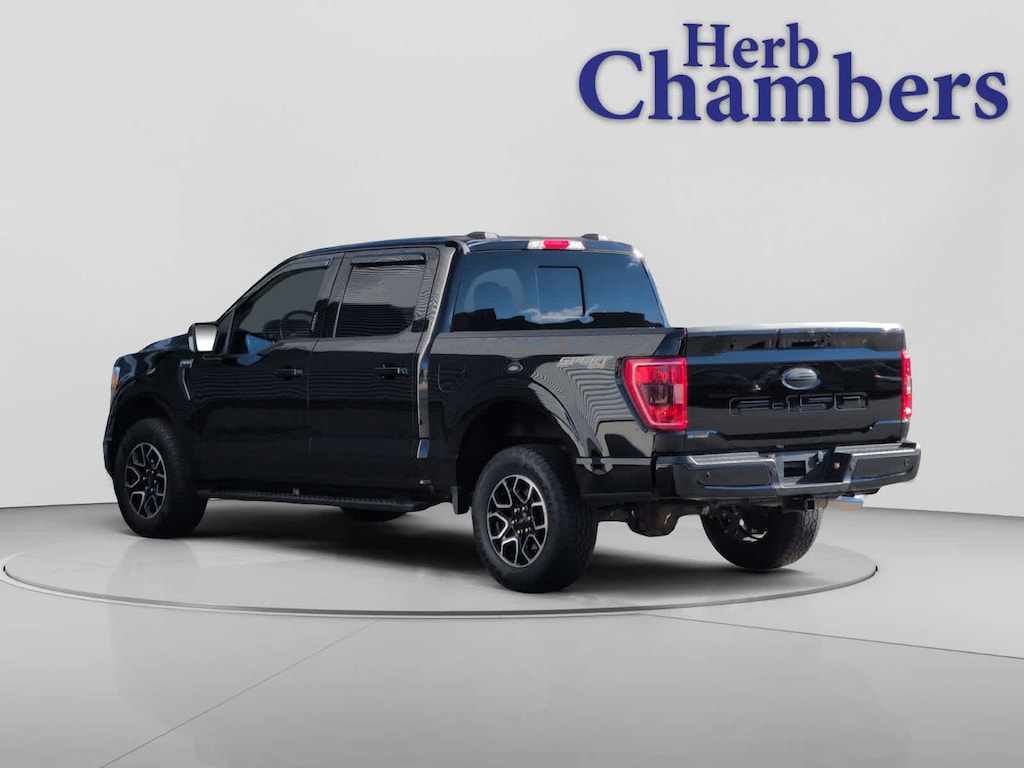 Used 2022 Ford F-150 XLT 4WD Supercrew 5.5 Box Truck SuperCrew Cab