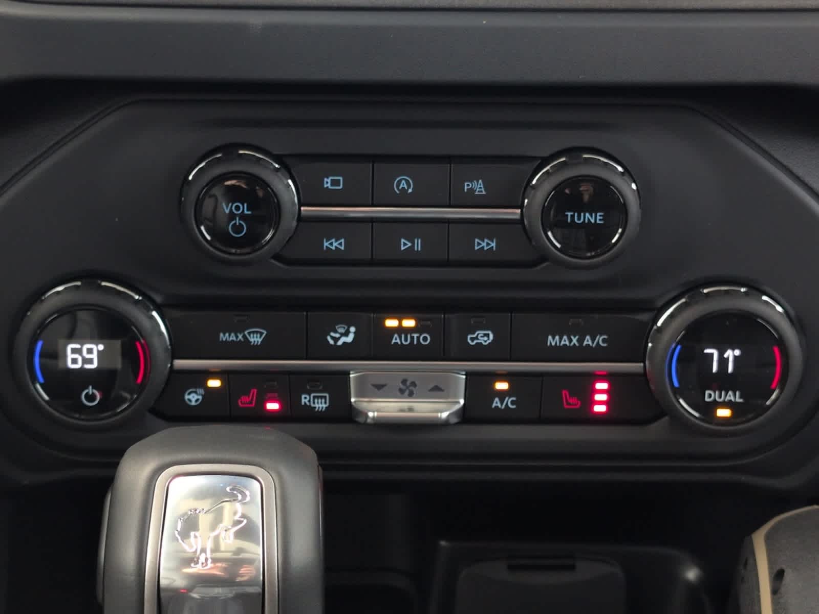 new 2025 Ford Bronco car, priced at $67,647