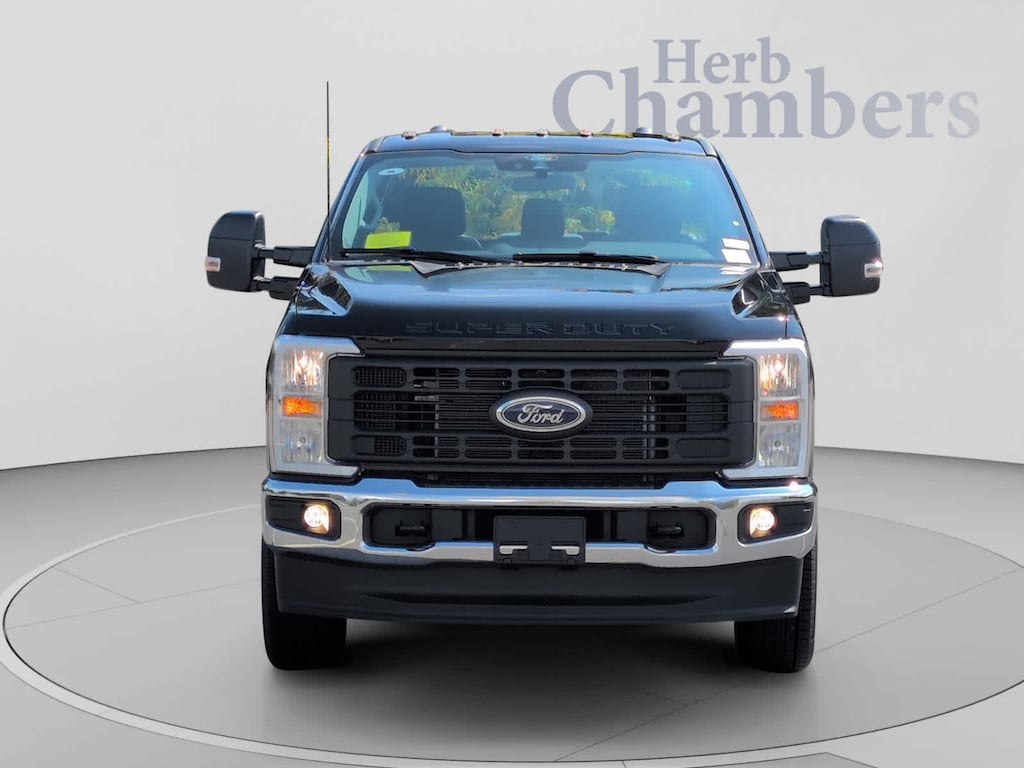 New 2026 Ford Super Duty F-350 SRW Pickup XL 4WD Reg Cab 8 Box Truck Regular Cab