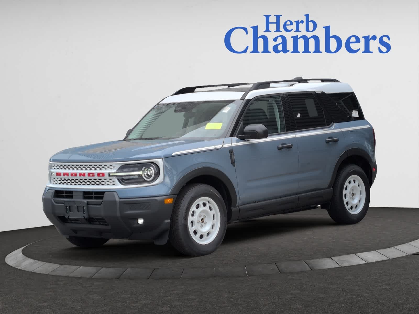 2025 Ford Bronco Sport Heritage photo 3