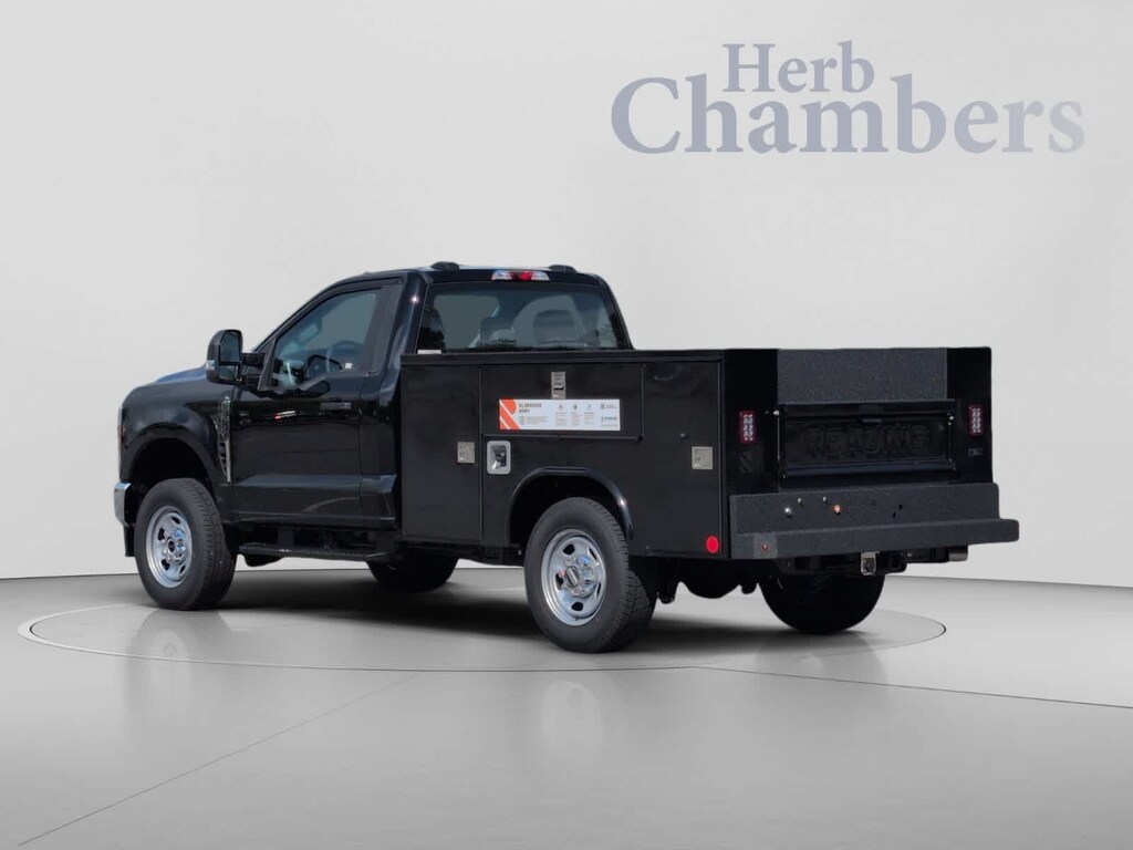 New 2026 Ford Super Duty F-350 SRW Pickup XL 4WD Reg Cab 8 Box Truck Regular Cab