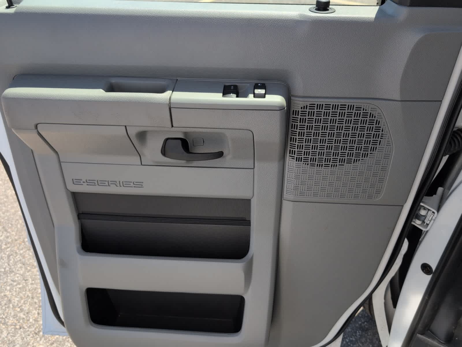 new 2026 Ford E-Series Cutaway car, priced at $46,444