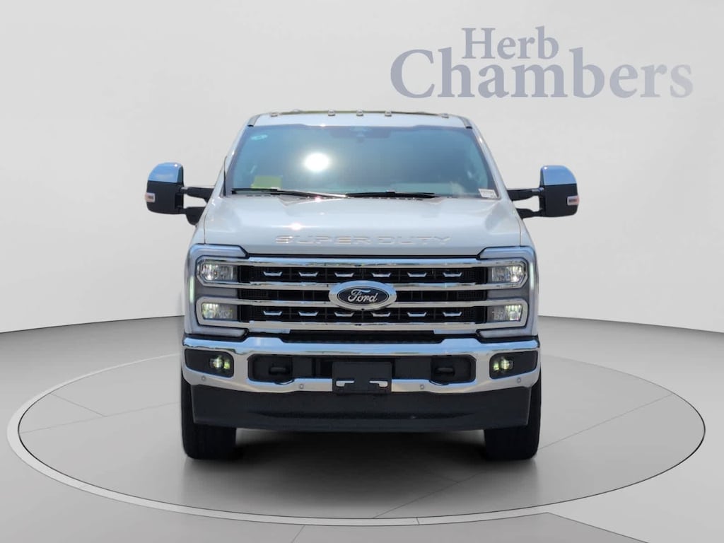 New 2026 Ford Super Duty F-350 SRW Lariat Truck Crew Cab