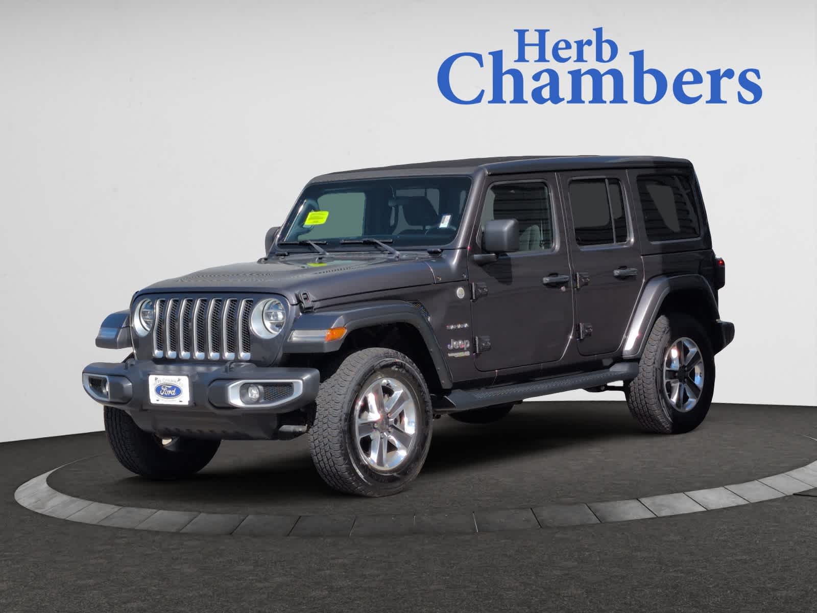 2021 Jeep Wrangler Unlimited Sahara photo 3