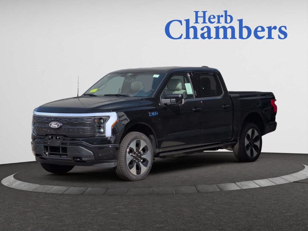 New 2025 Ford F-150 Lightning Platinum 4WD Supercrew 5.5 Box Truck SuperCrew Cab