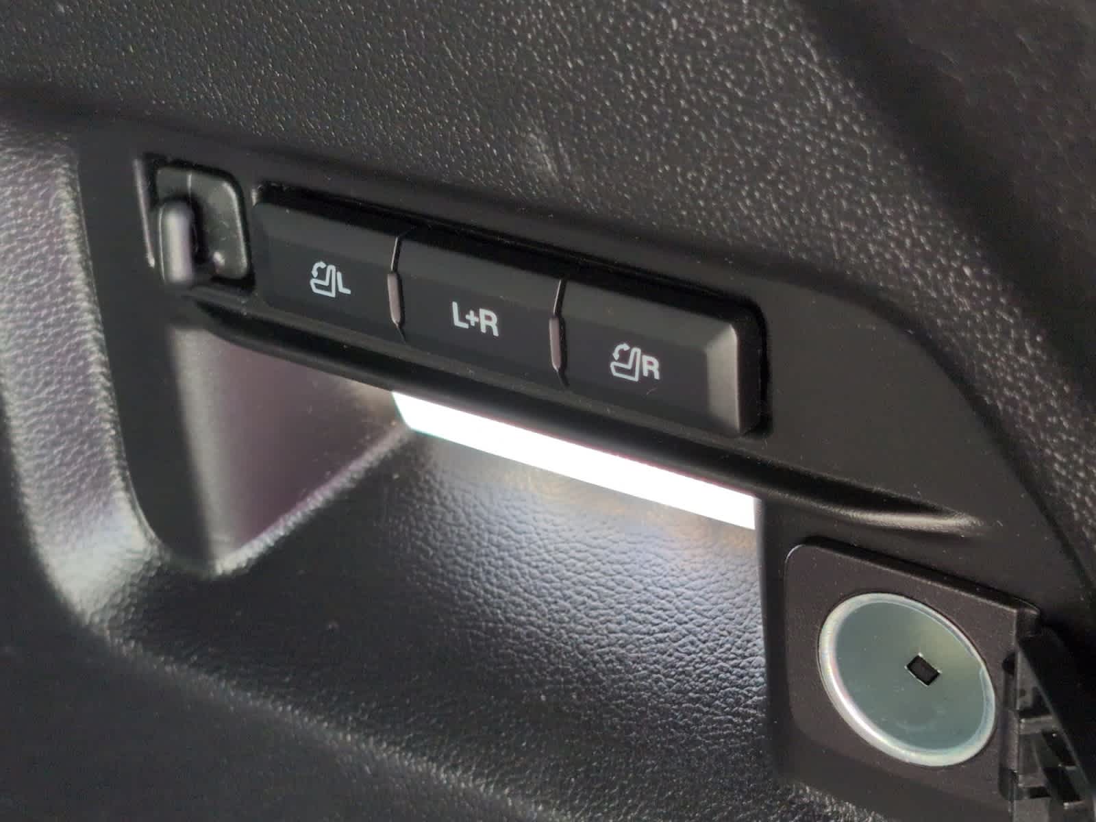 used 2023 Ford Explorer car, priced at $40,497