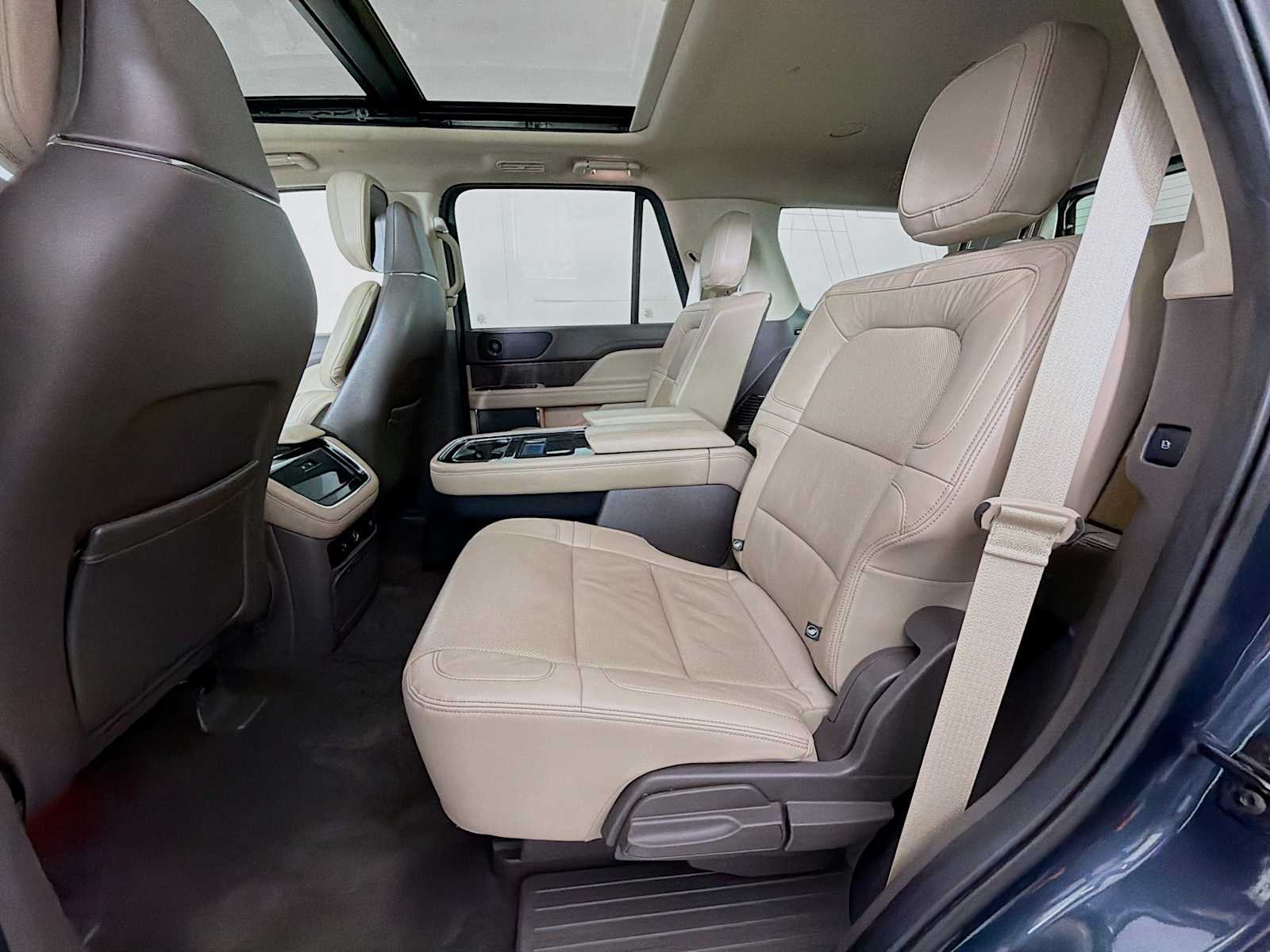 2022 Lincoln Navigator Reserve - Photo 23