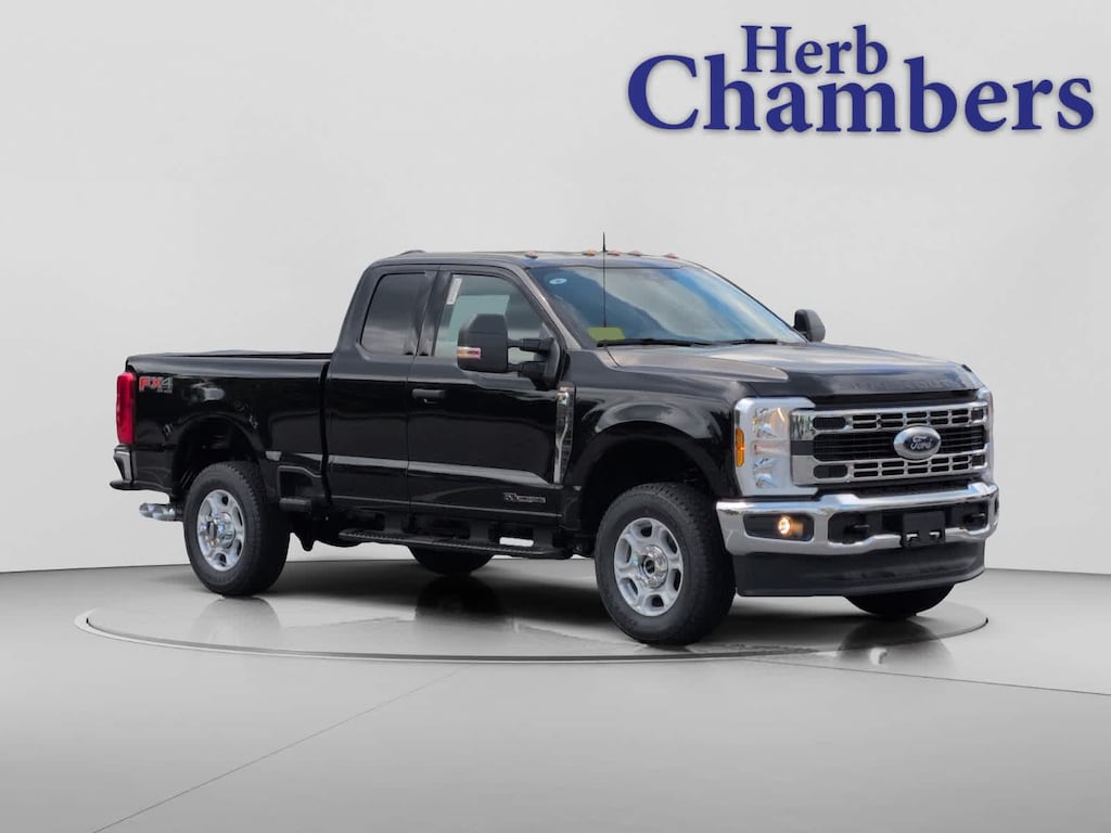 New 2026 Ford Super Duty F-350 SRW XLT Truck Super Cab