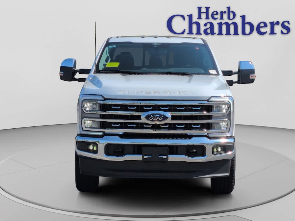 New 2026 Ford Super Duty F-350 SRW Lariat Truck Crew Cab