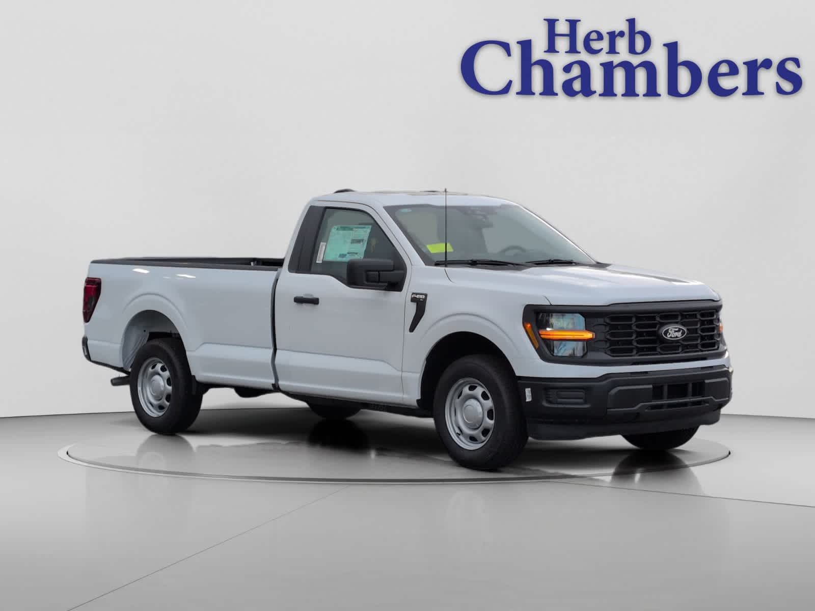 2025 Ford F-150 XL's photo