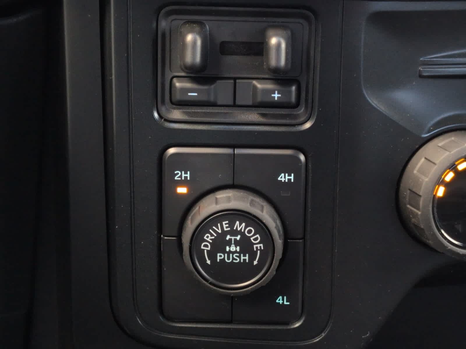 new 2025 Ford F-150 car, priced at $51,754