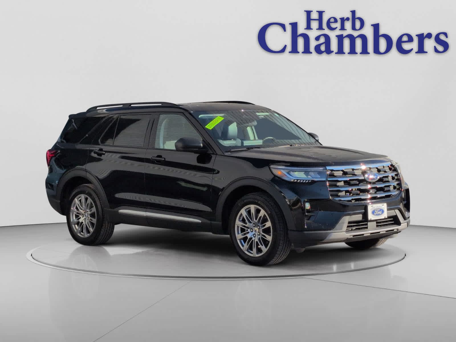 2025 Ford Explorer Active's photo