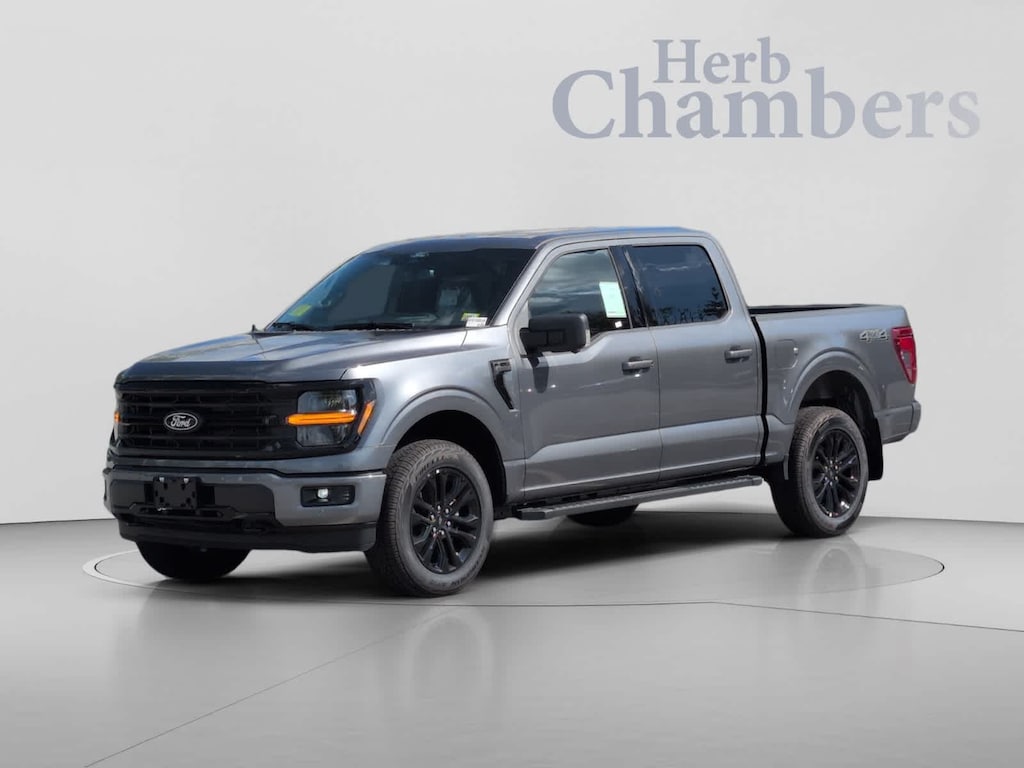 New 2026 Ford F-150 XLT 4WD Supercrew 5.5 Box Truck SuperCrew Cab