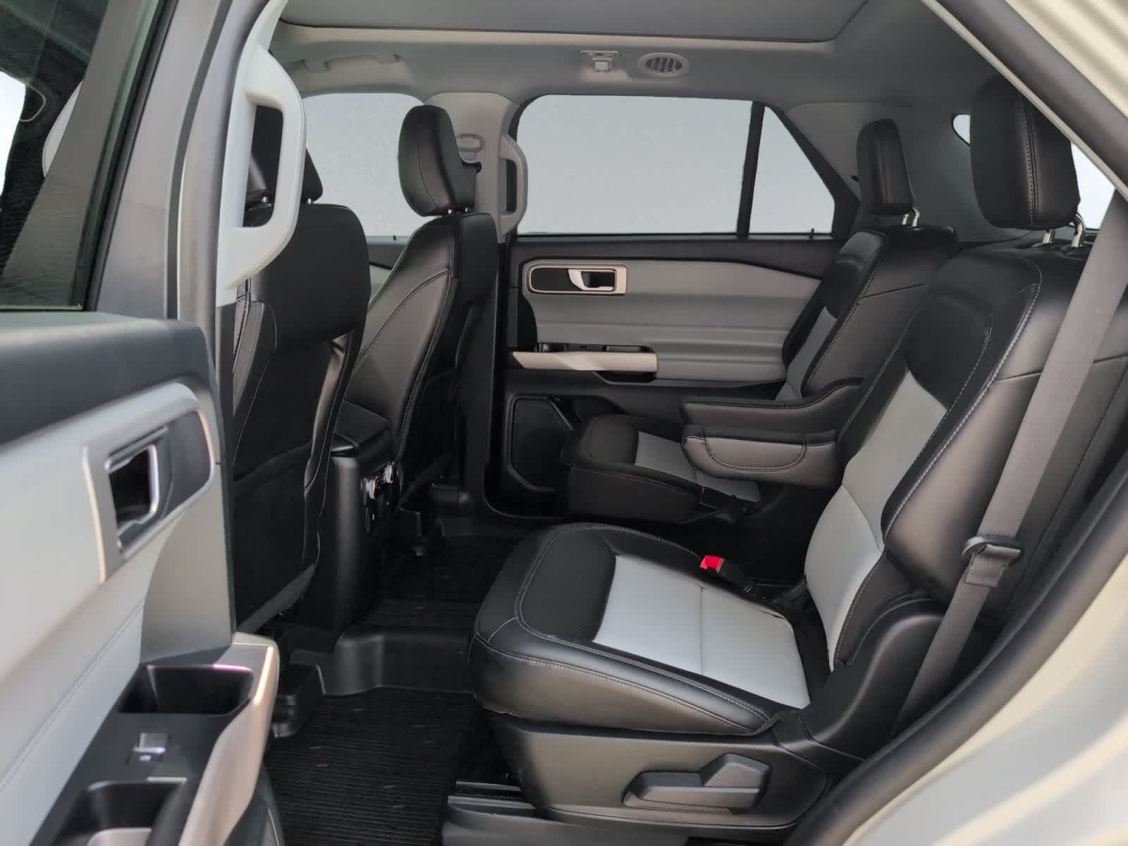 used 2023 Ford Explorer car, priced at $35,997