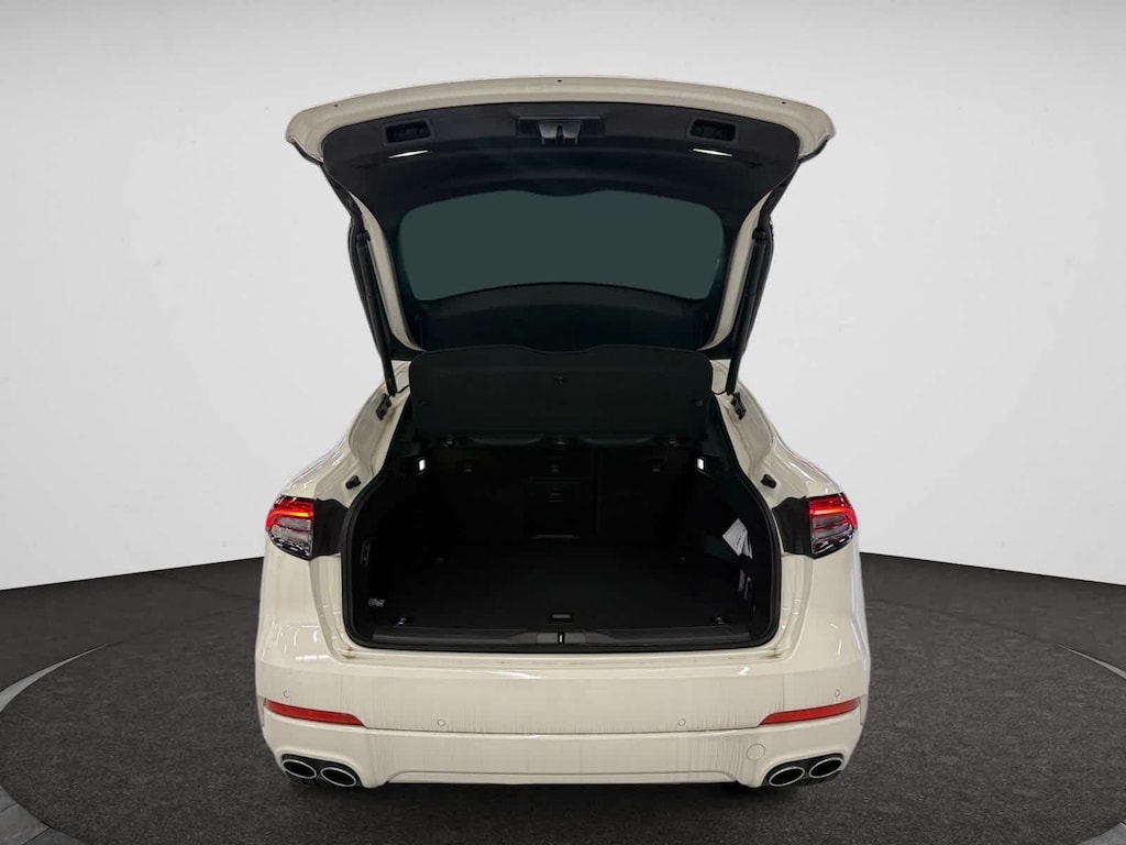 New 2024 Maserati Levante GT Ultima SUV