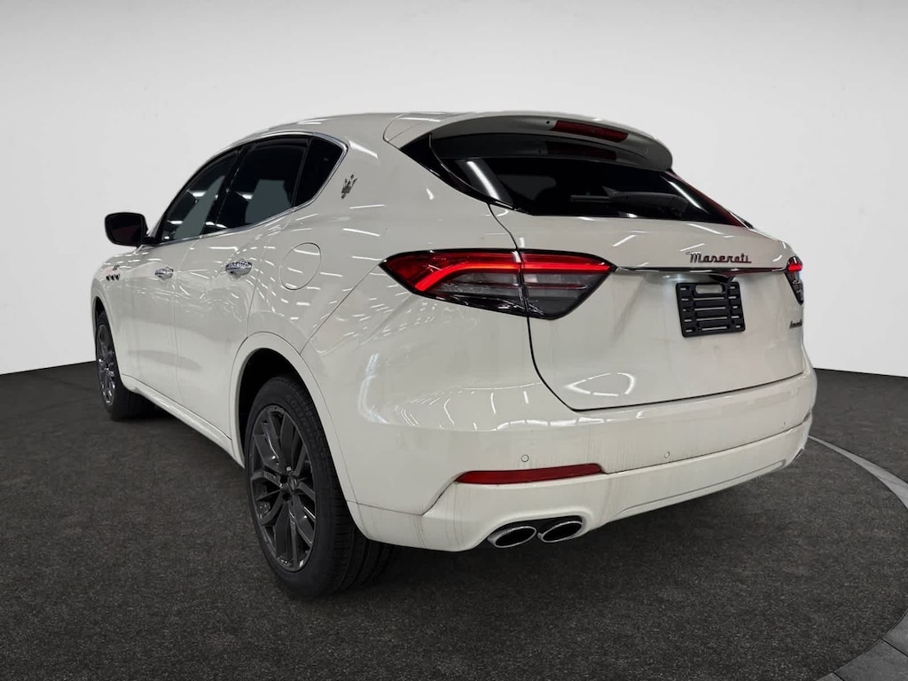 New 2024 Maserati Levante GT Ultima SUV