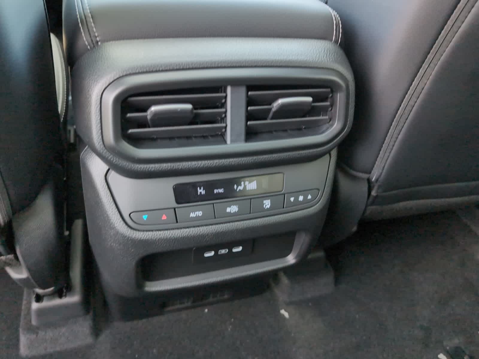 new 2025 Honda Pilot car, priced at $53,450