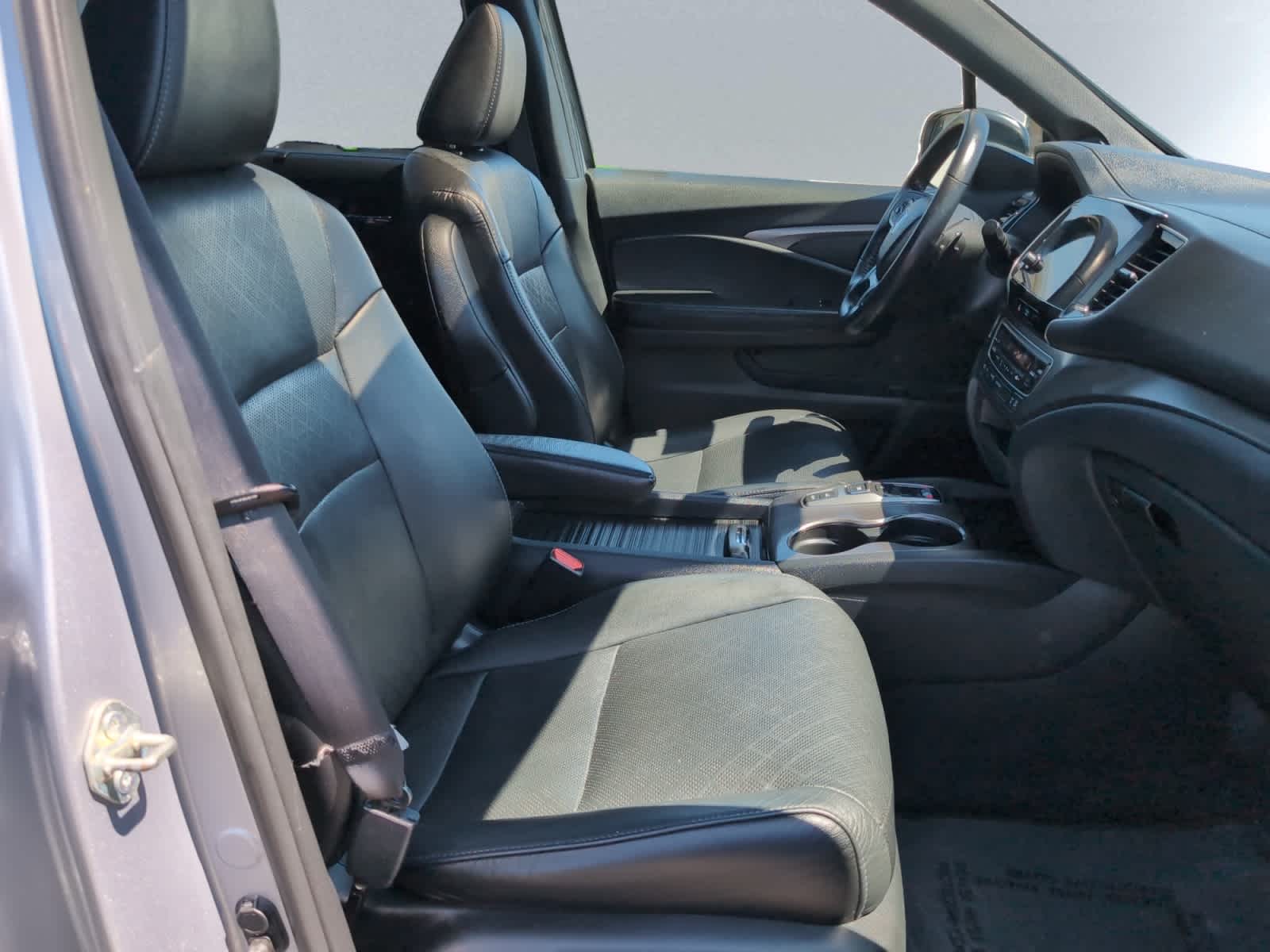 used 2021 Honda Passport car, priced at $24,052