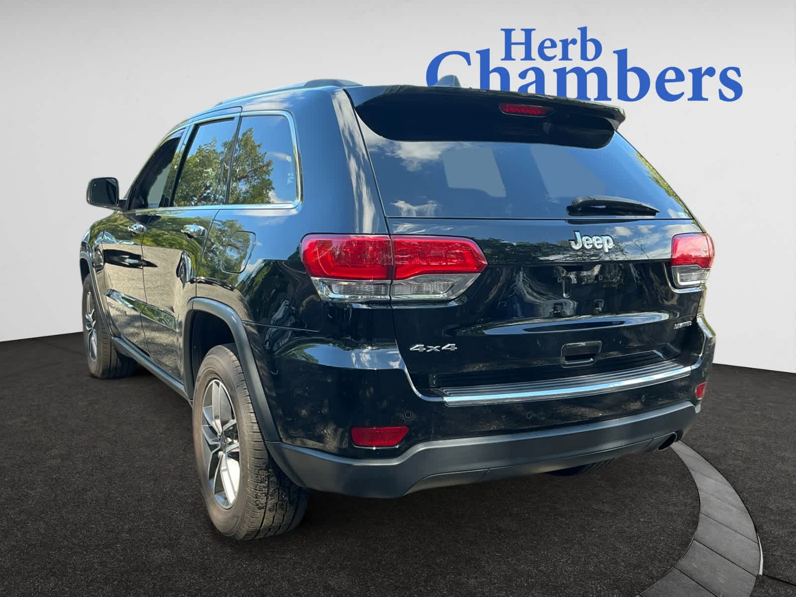 2019 Jeep Grand Cherokee Limited photo 3