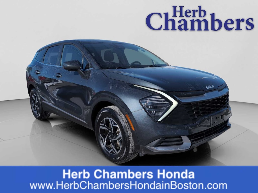 Used 2024 Kia Sportage LX SUV
