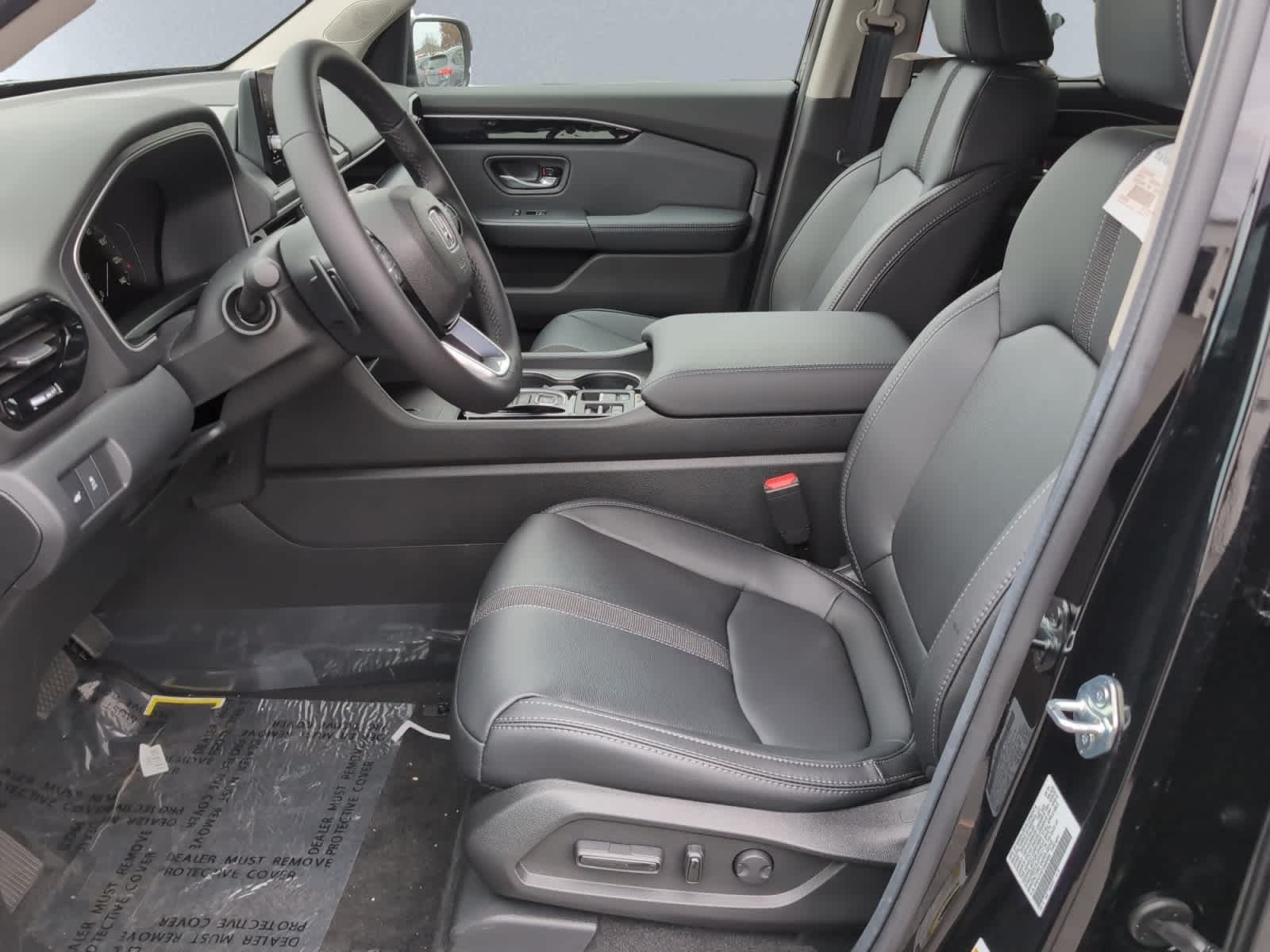 new 2025 Honda Pilot car, priced at $47,095