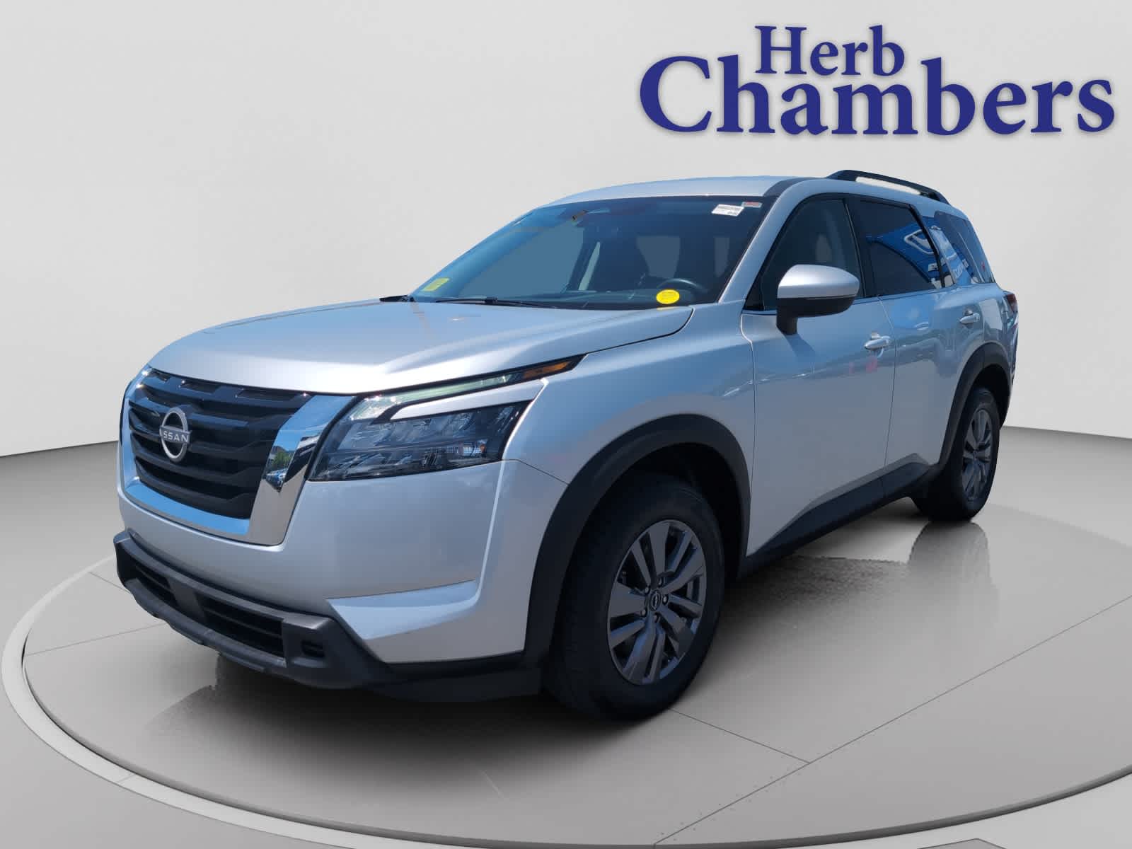 used 2025 Nissan Pathfinder car, priced at $33,298