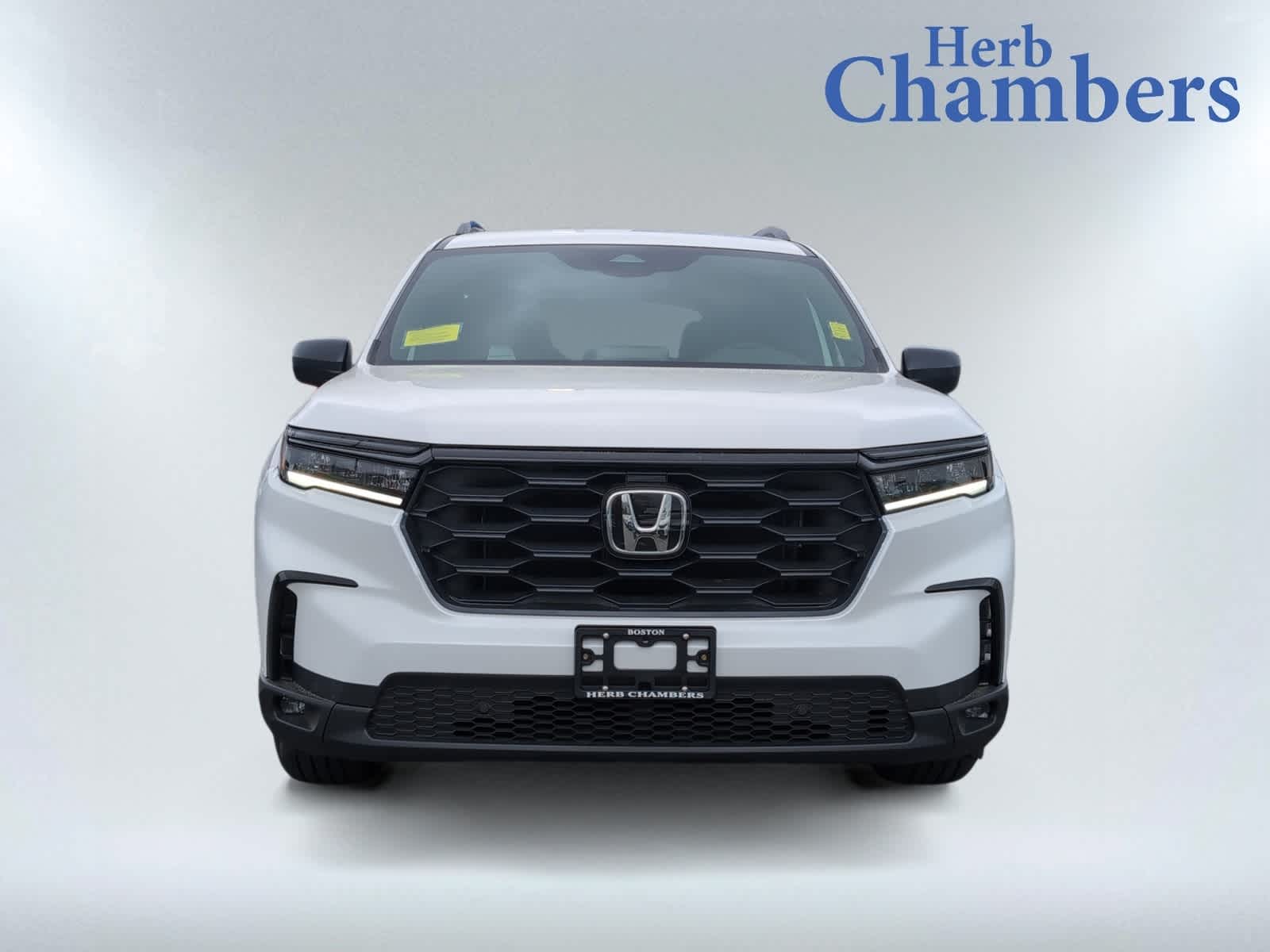 new 2025 Honda Pilot car, priced at $44,250