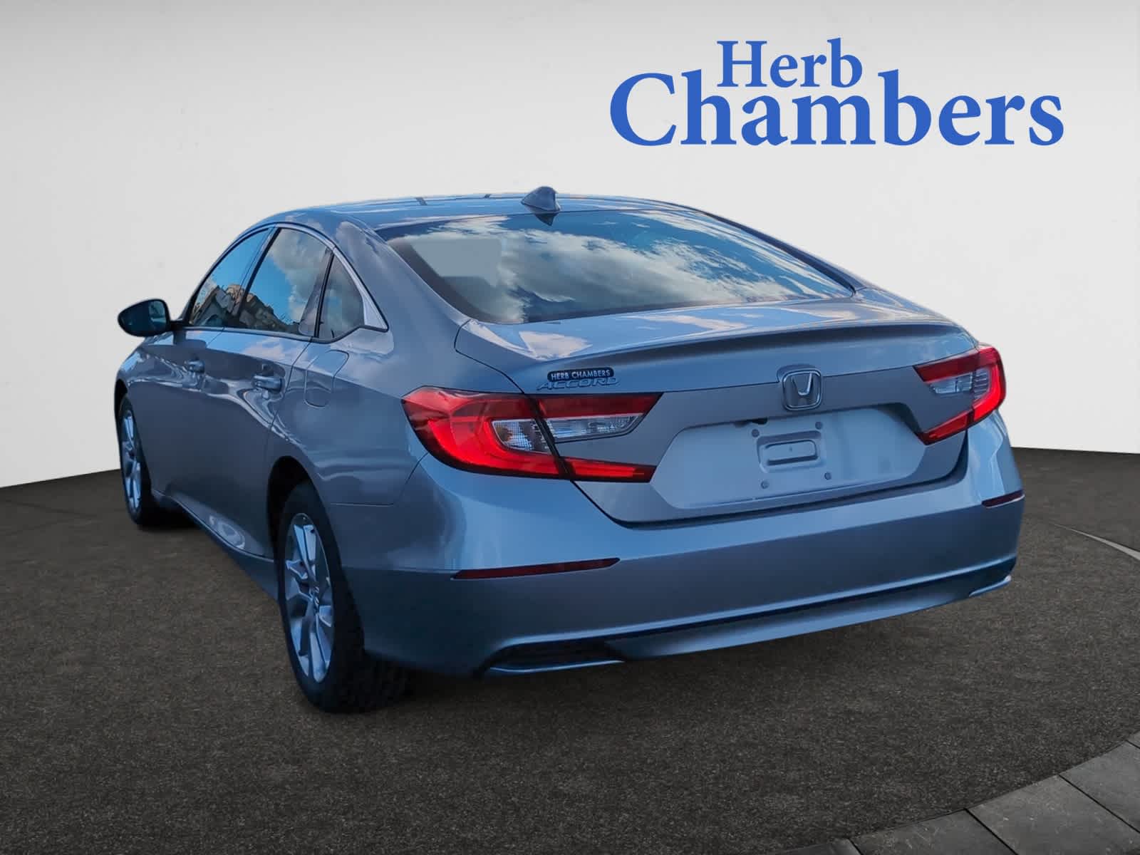 2019 Honda Accord LX photo 3