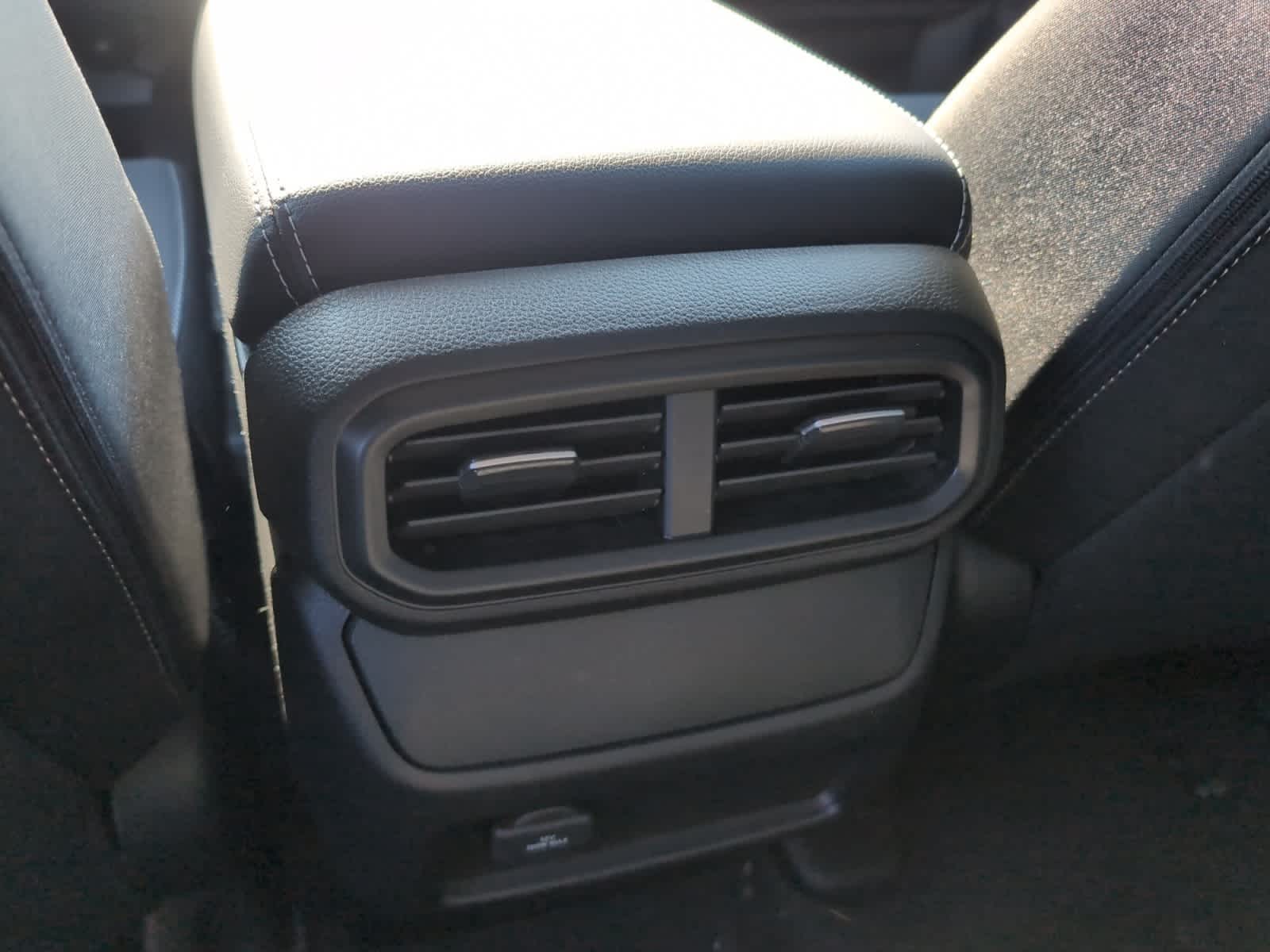 2025 Honda Ridgeline Sport - Photo 14