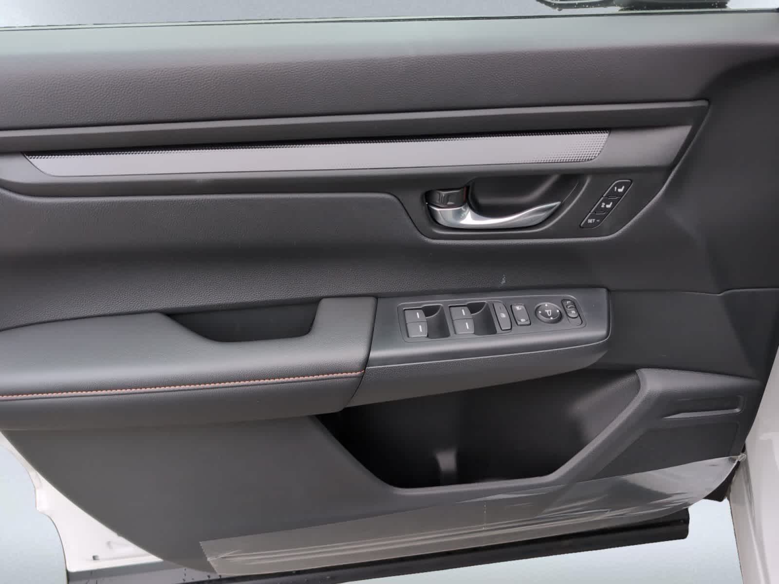 new 2026 Honda CR-V Hybrid car, priced at $40,630