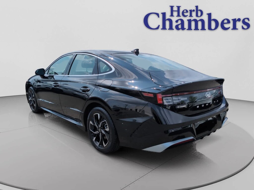 Used 2024 Hyundai Sonata SEL Sedan