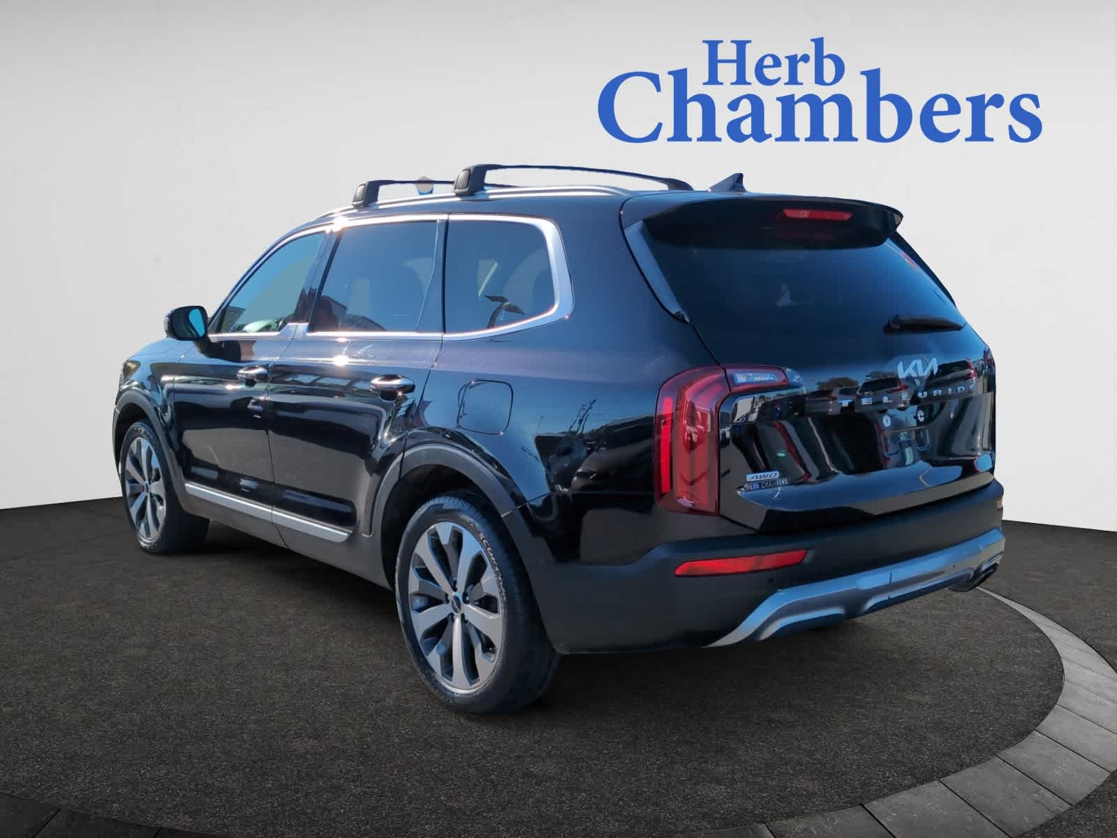 2022 Kia Telluride S photo 3