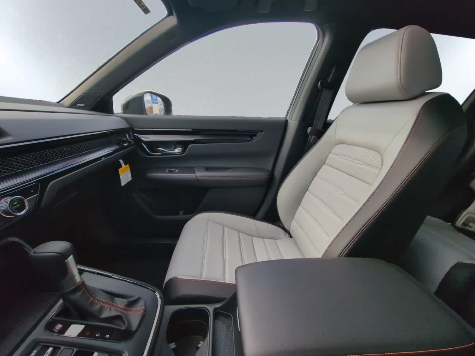 new 2026 Honda CR-V Hybrid car, priced at $43,700