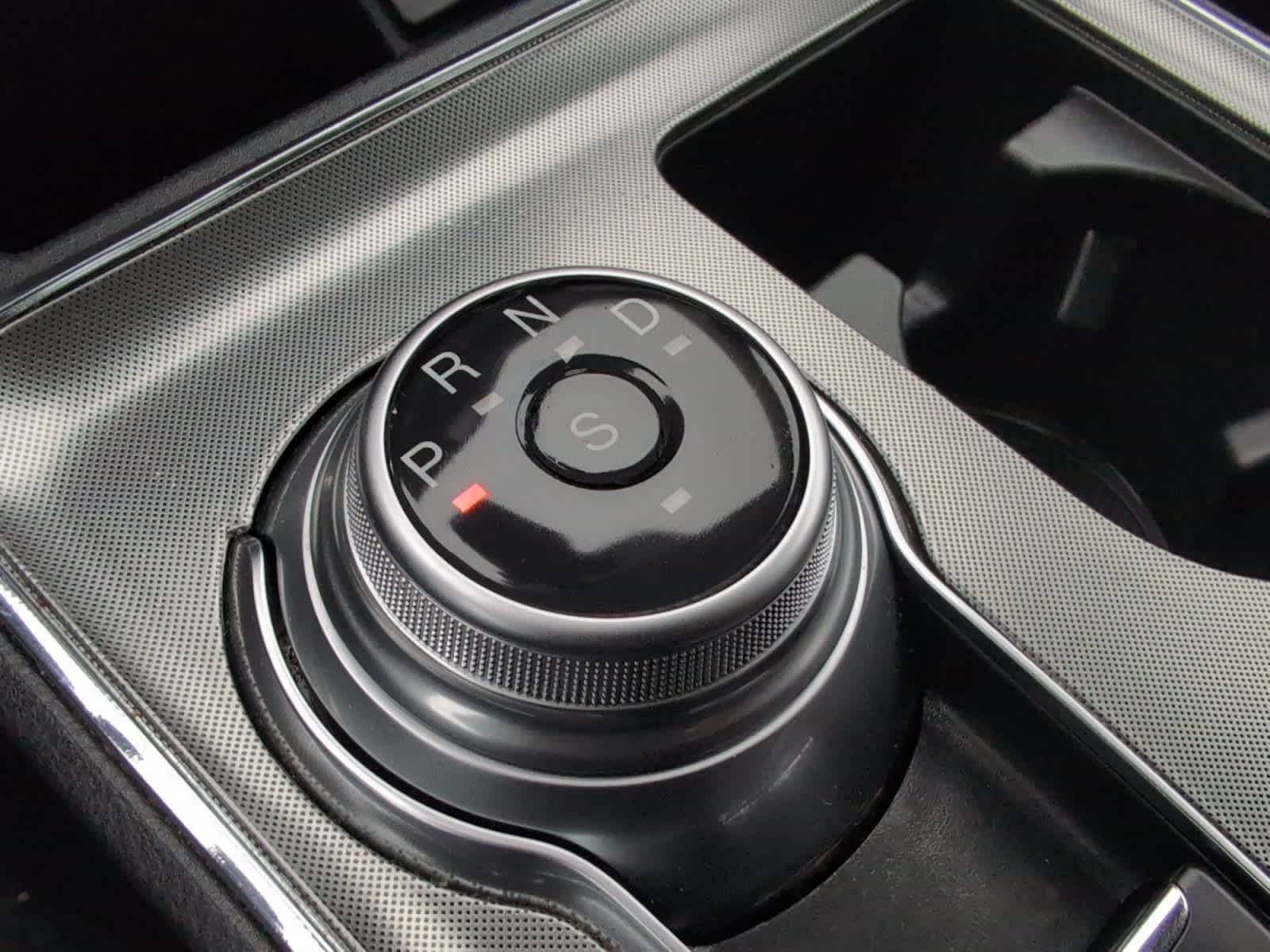 used 2024 Ford Edge car, priced at $23,898